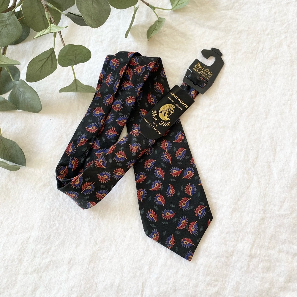 Silk Feather Pattern Tie